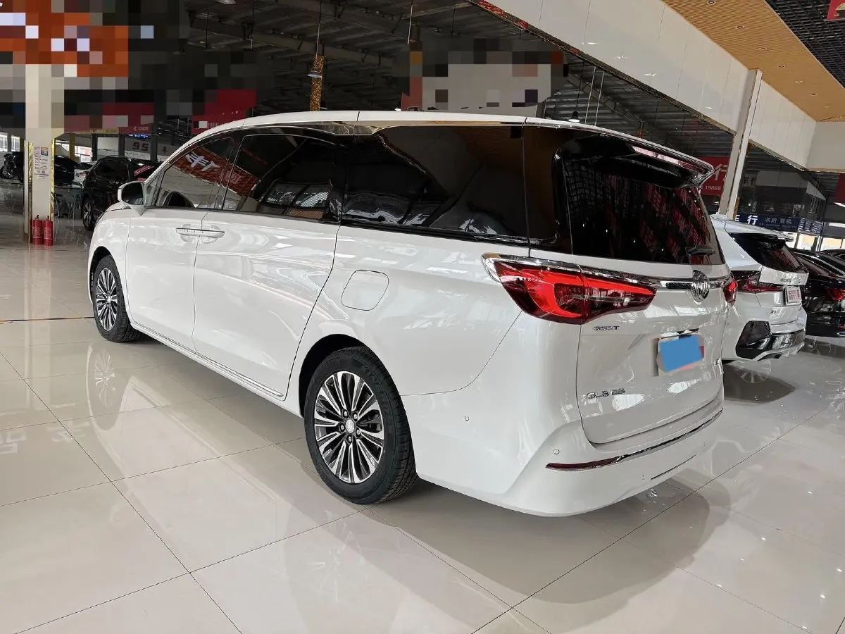 2023 Buick GL8 2.0T 237HP L4 9AT,autocango,china used car exporter,china ev exporter,chinese used car exporter,chinese used ev exporter