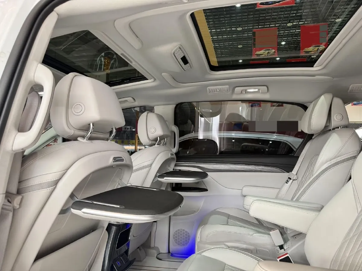 2023 Buick GL8 2.0T 237HP L4 9AT,autocango,china used car exporter,china ev exporter,chinese used car exporter,chinese used ev exporter