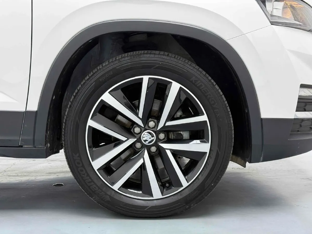 2021 Skoda Kamiq 1.5L 112HP L4 6AT,autocango,china used car exporter,china ev exporter,chinese used car exporter,chinese used ev exporter