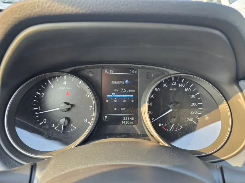 2025 Nissan Qashqai 2.0L 151HP L4 CVT,autocango,china used car exporter,china ev exporter,chinese used car exporter,chinese used ev exporter