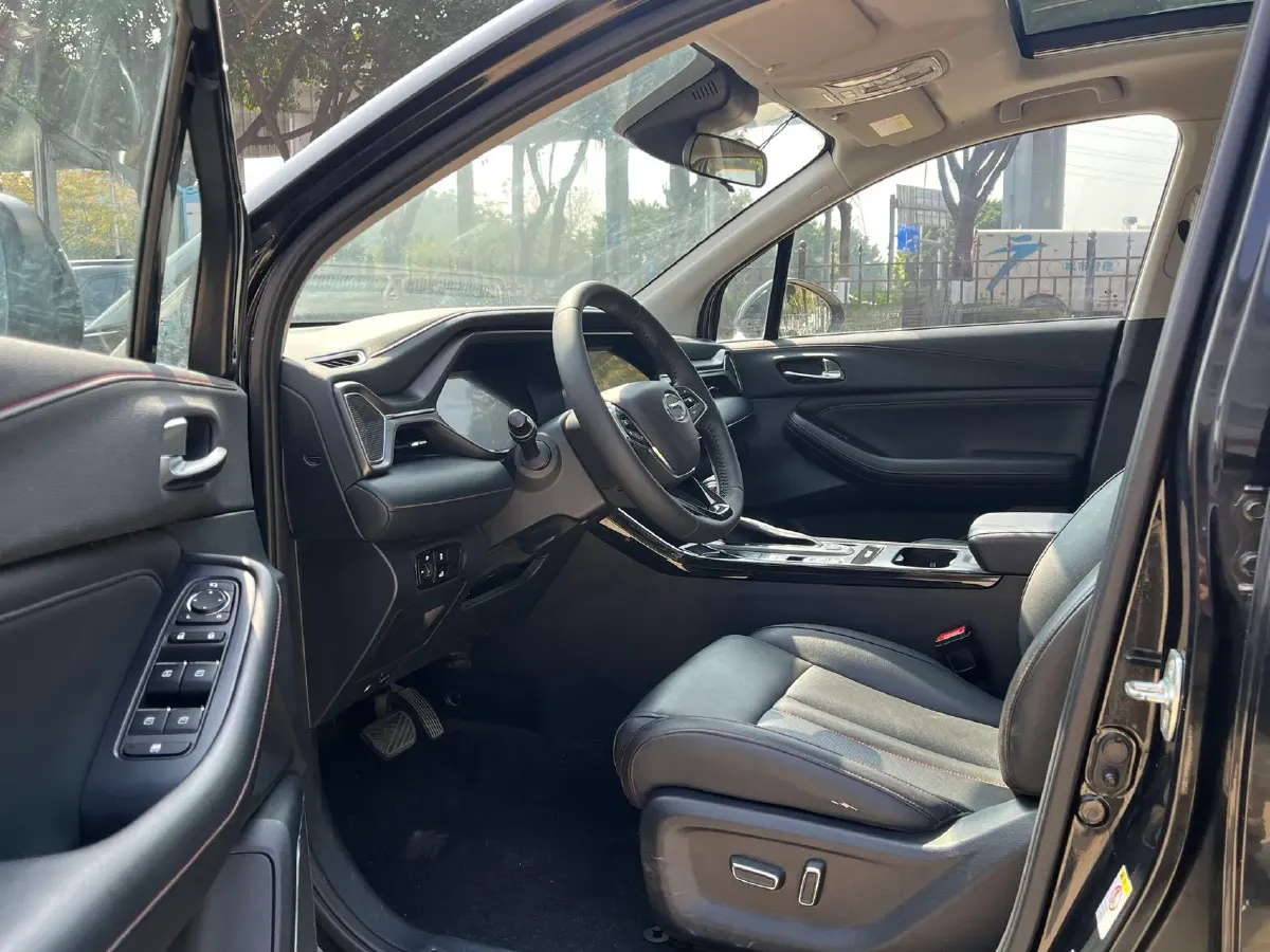 2020 GAC Trumpchi GS4 1.5T 169HP L4 6AT,autocango,china used car exporter,china ev exporter,chinese used car exporter,chinese used ev exporter