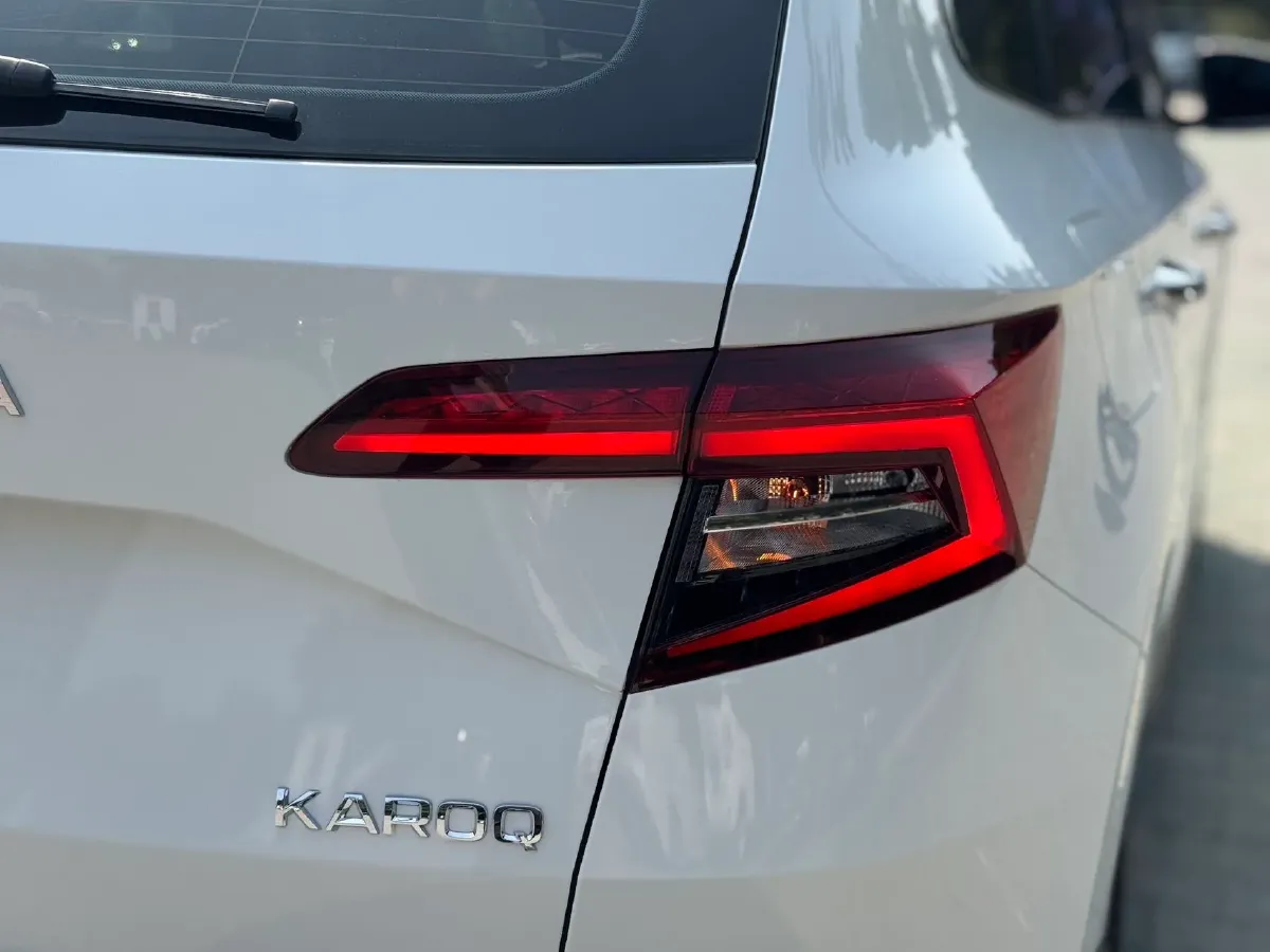 2021 Skoda Karoq 1.4T 150HP L4 7DCT,autocango,china used car exporter,china ev exporter,chinese used car exporter,chinese used ev exporter