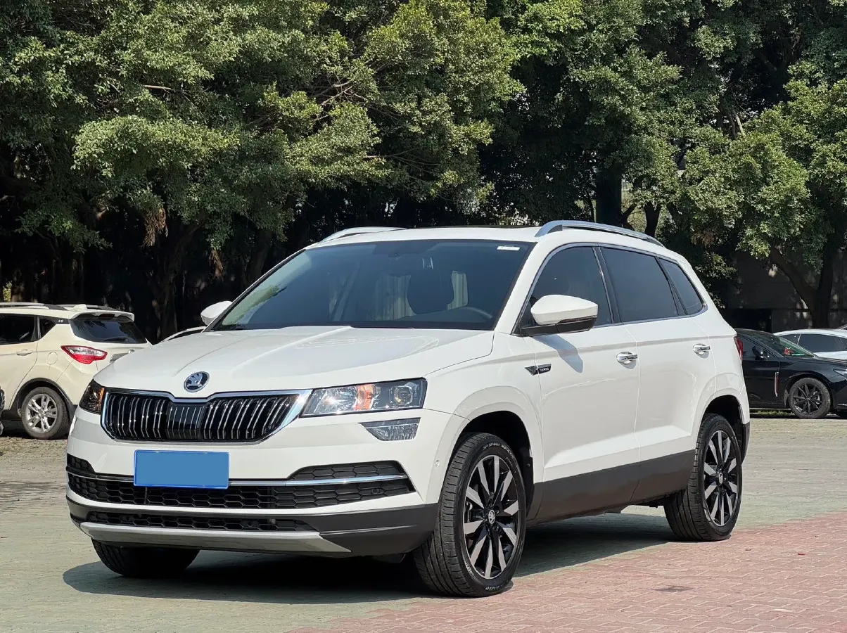 2021 Skoda Karoq 1.4T 150HP L4 7DCT,autocango,china used car exporter,china ev exporter,chinese used car exporter,chinese used ev exporter