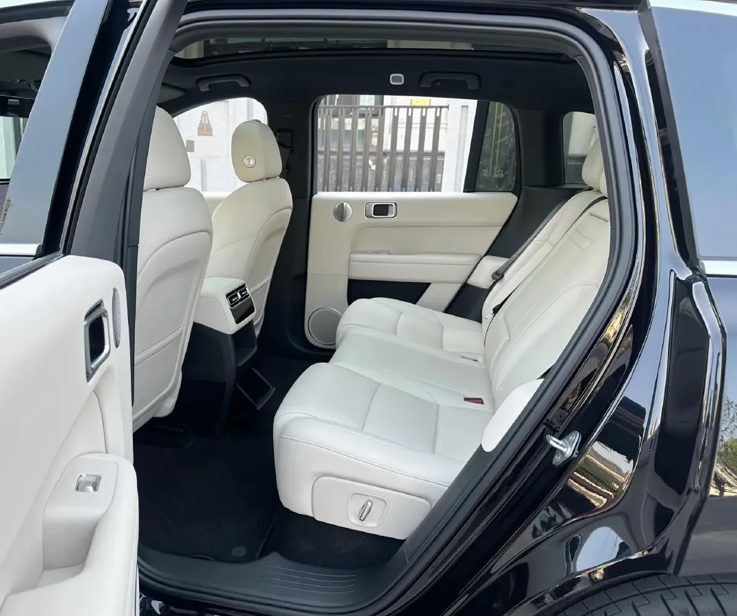 2024 Li L6 Range Extended 154HP L4 REEV 36.8KWH,autocango,china used car exporter,china ev exporter,chinese used car exporter,chinese used ev exporter