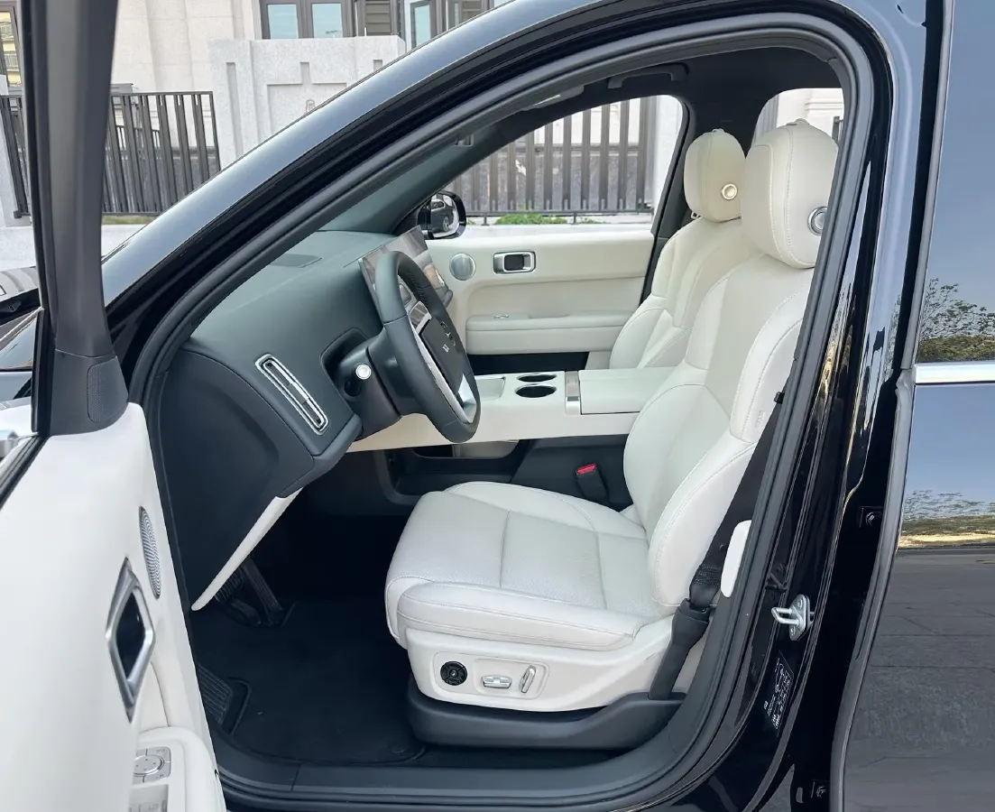 2024 Li L6 Range Extended 154HP L4 REEV 36.8KWH,autocango,china used car exporter,china ev exporter,chinese used car exporter,chinese used ev exporter