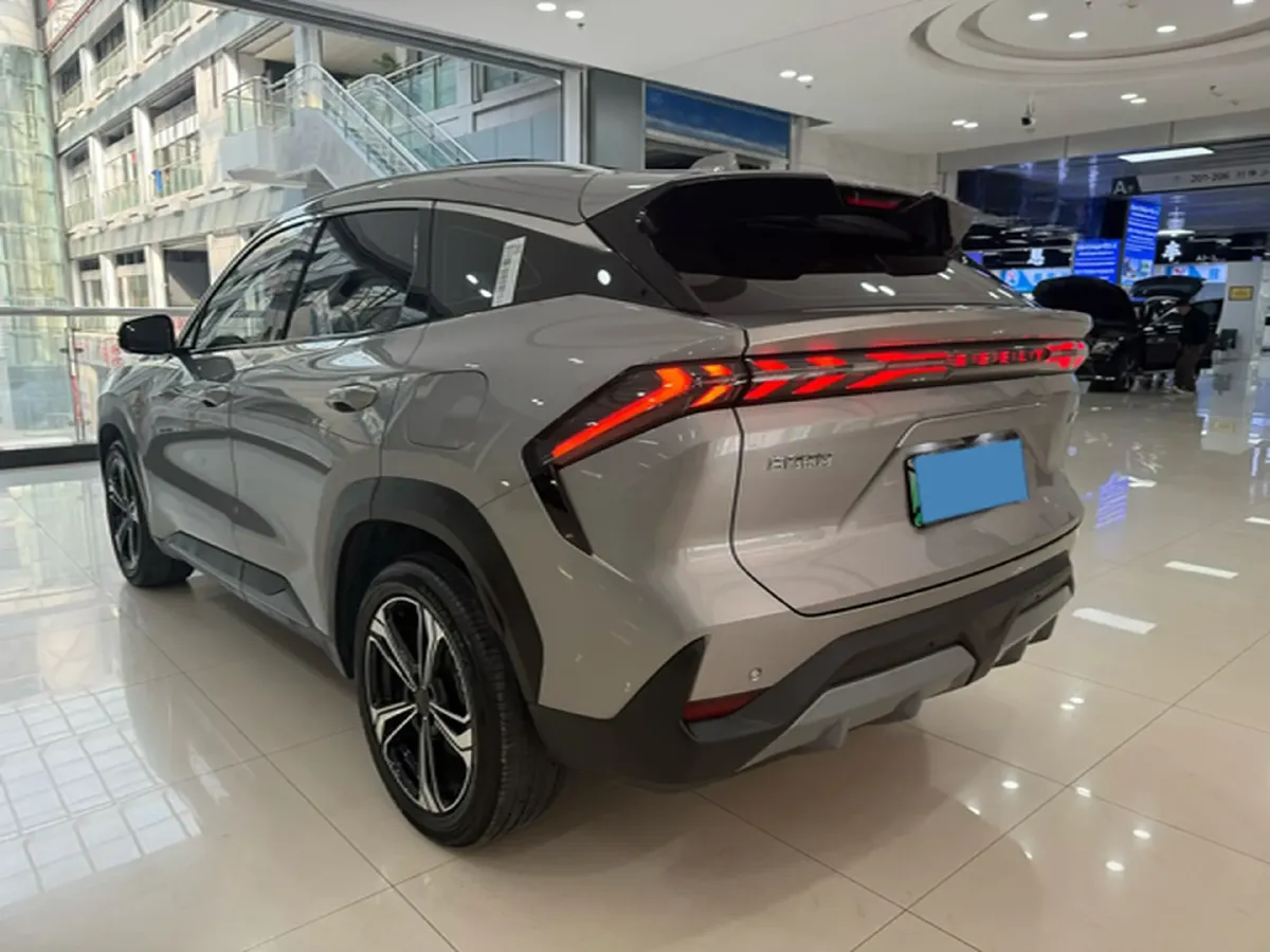 2025 Geely Galaxy L7 1.5L 112HP L4 1DHT PHEV 18.4KWH,autocango,china used car exporter,china ev exporter,chinese used car exporter,chinese used ev exporter