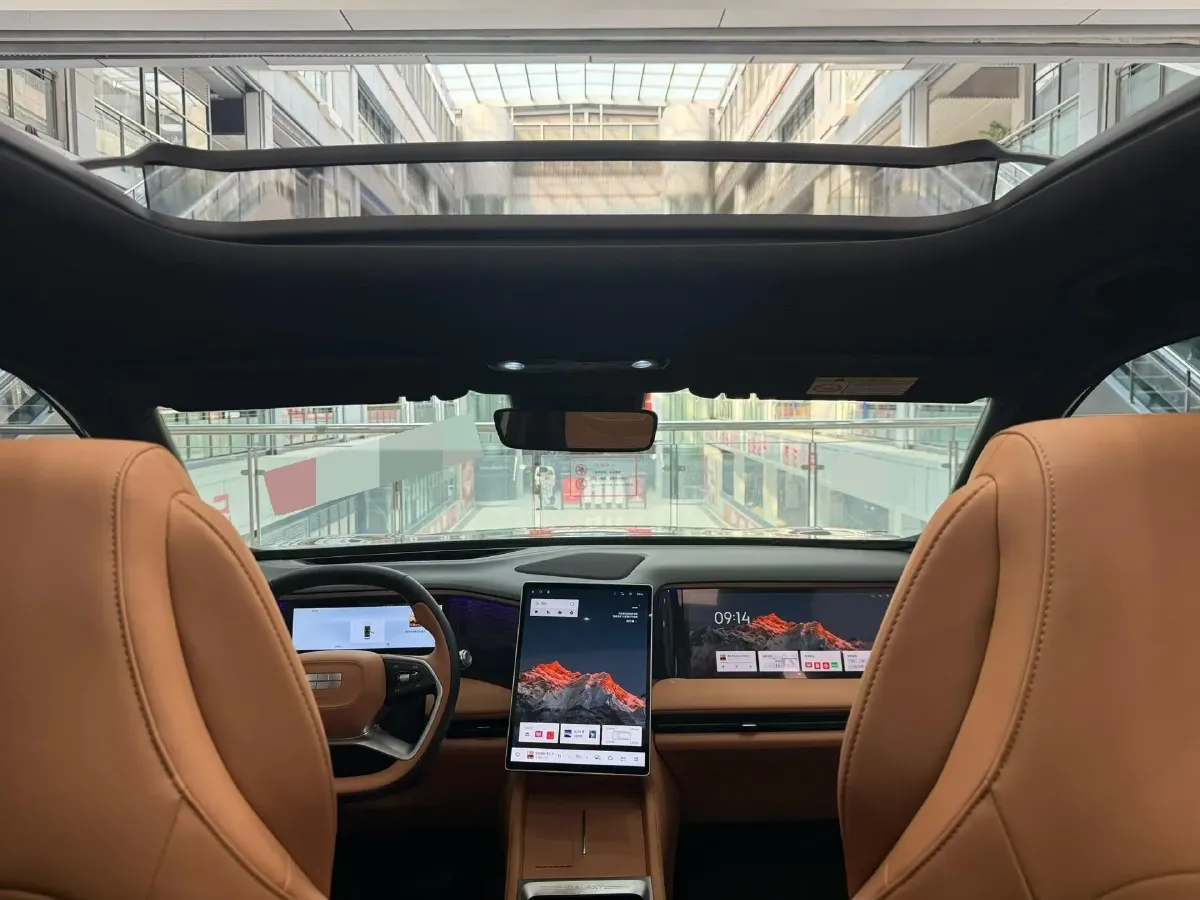 2025 Geely Galaxy L7 1.5L 112HP L4 1DHT PHEV 18.4KWH,autocango,china used car exporter,china ev exporter,chinese used car exporter,chinese used ev exporter