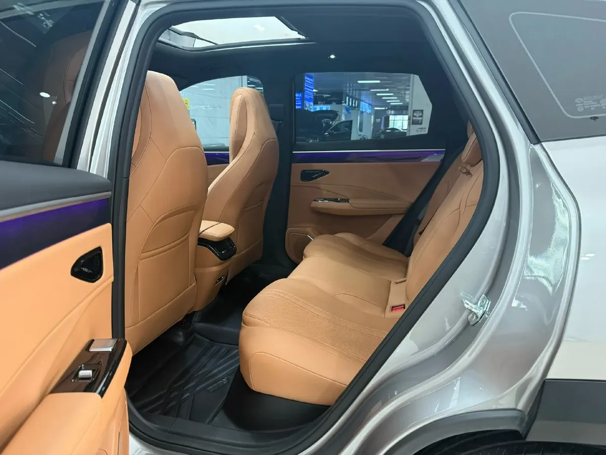 2025 Geely Galaxy L7 1.5L 112HP L4 1DHT PHEV 18.4KWH,autocango,china used car exporter,china ev exporter,chinese used car exporter,chinese used ev exporter