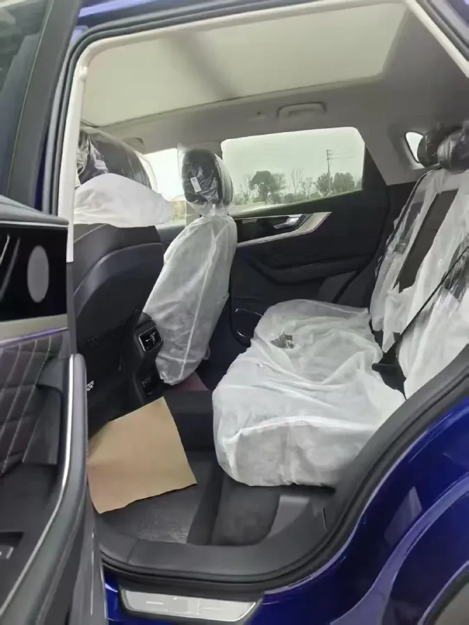 2019 HongQi HS5 2.0T 224HP L4 6AT,autocango,china used car exporter,china ev exporter,chinese used car exporter,chinese used ev exporter