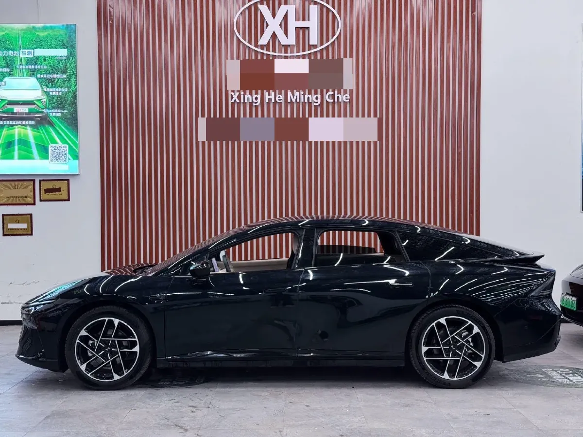 2024 Xpeng P7+ BEV 60.7KWH,autocango,china used car exporter,china ev exporter,chinese used car exporter,chinese used ev exporter