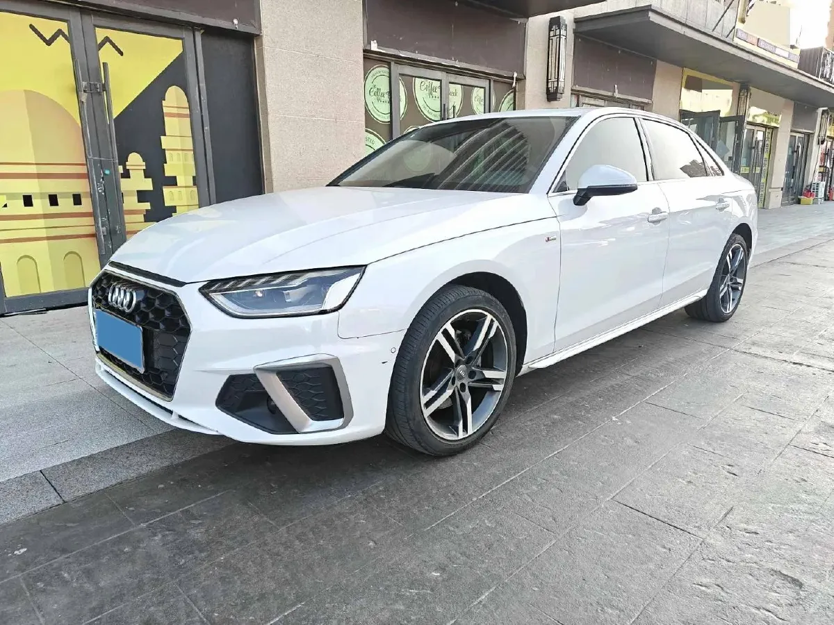 2020 Audi A4L 2.0T 190HP L4 7DCT,autocango,china used car exporter,china ev exporter,chinese used car exporter,chinese used ev exporter