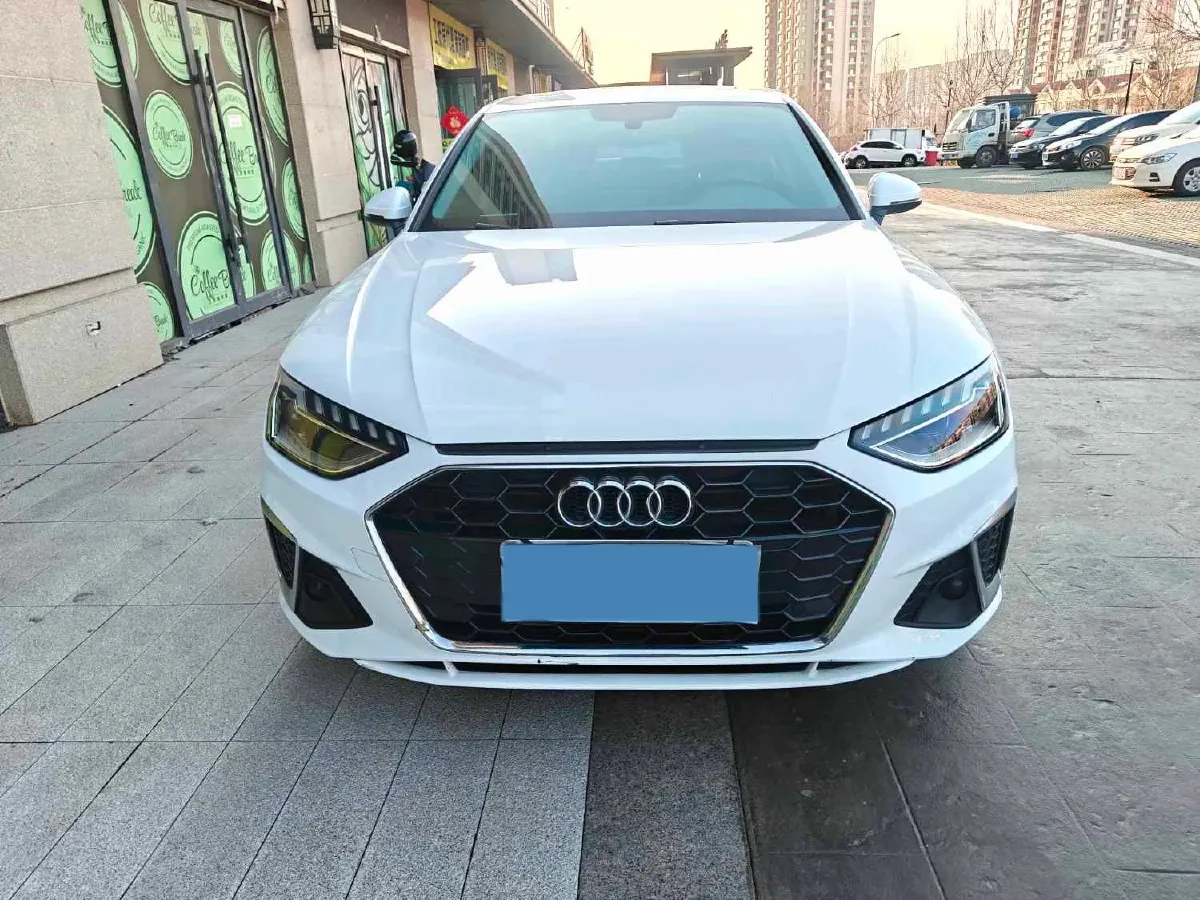 2020 Audi A4L 2.0T 190HP L4 7DCT,autocango,china used car exporter,china ev exporter,chinese used car exporter,chinese used ev exporter