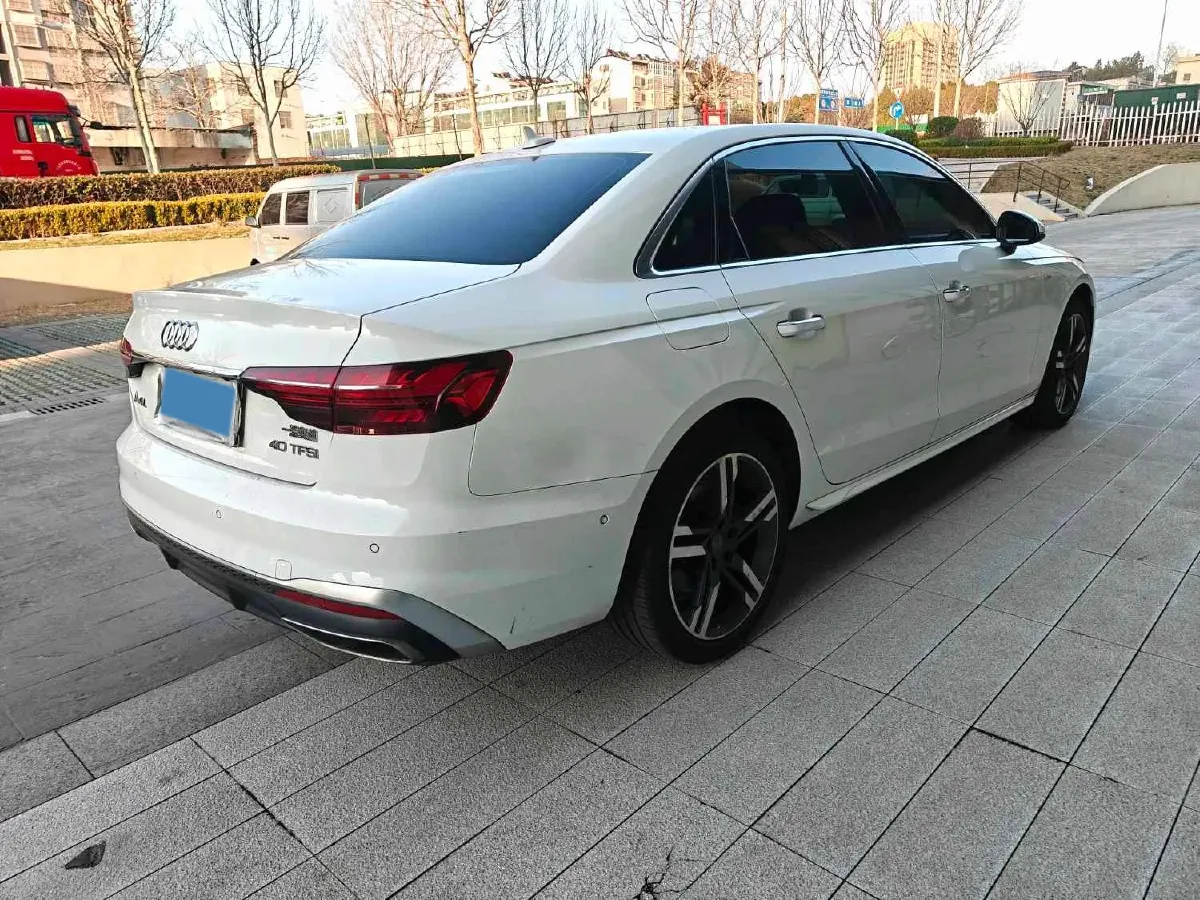 2020 Audi A4L 2.0T 190HP L4 7DCT,autocango,china used car exporter,china ev exporter,chinese used car exporter,chinese used ev exporter