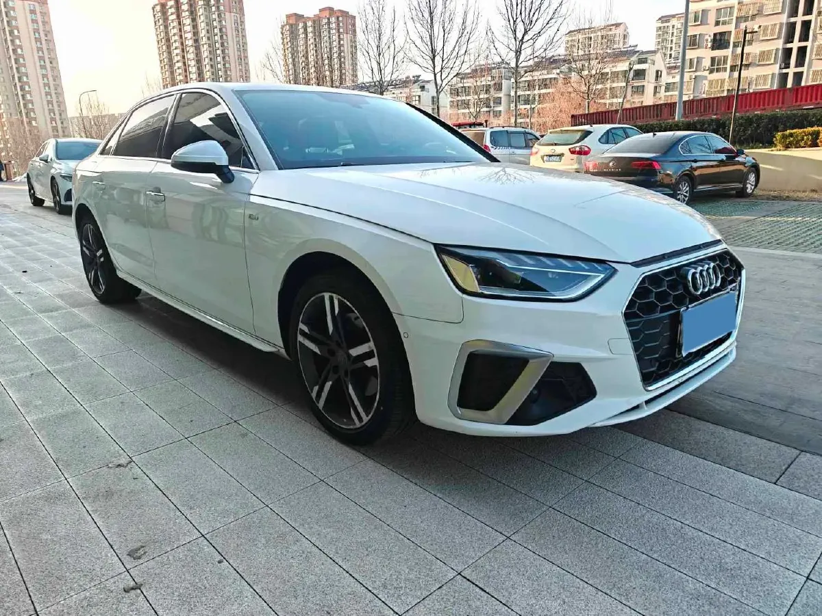 2020 Audi A4L 2.0T 190HP L4 7DCT,autocango,china used car exporter,china ev exporter,chinese used car exporter,chinese used ev exporter