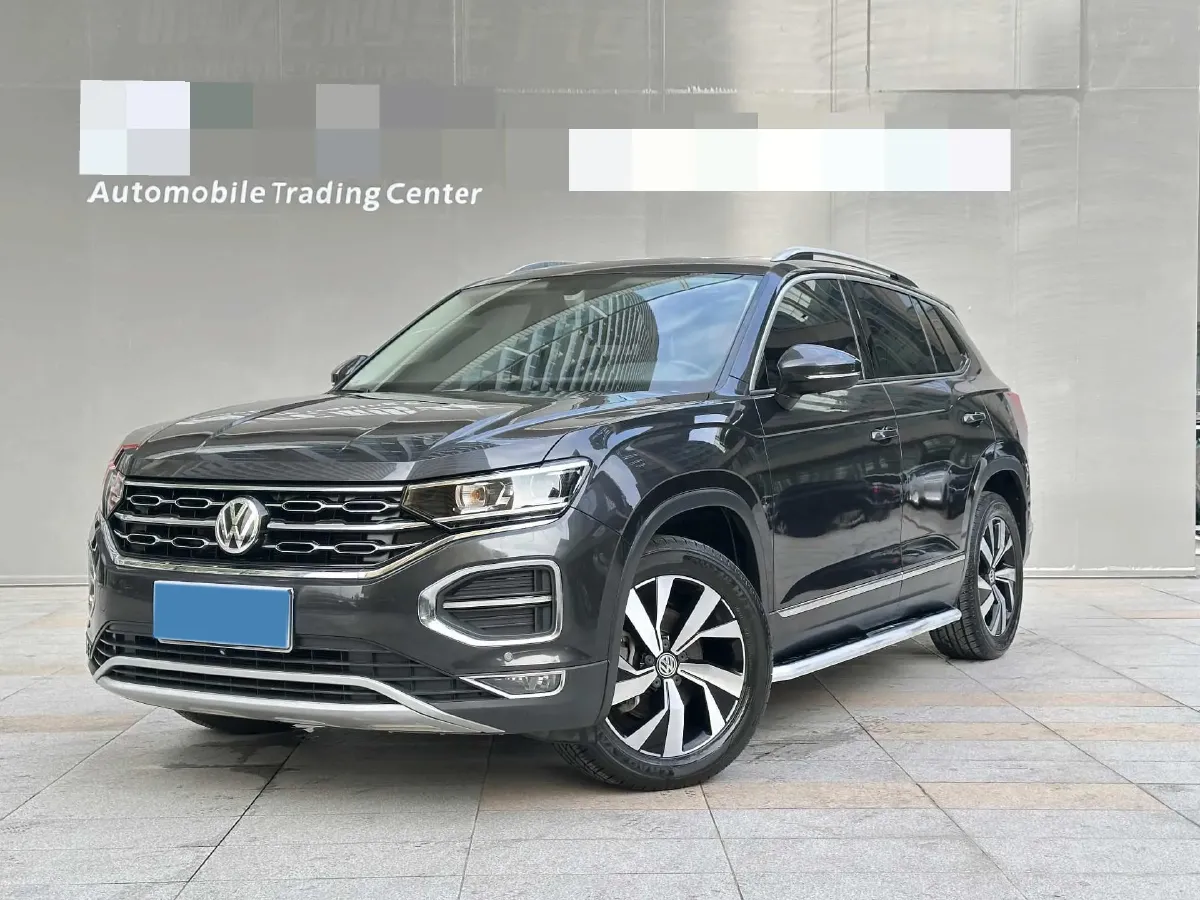 2019 Jeep Cherokee 2.0T 234HP L4 9AT,autocango,china used car exporter,china ev exporter,chinese used car exporter,chinese used ev exporter