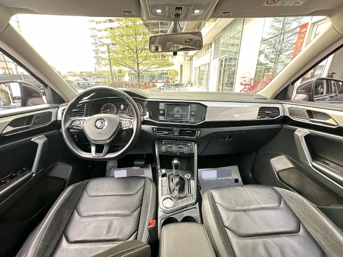 2019 Jeep Cherokee 2.0T 234HP L4 9AT,autocango,china used car exporter,china ev exporter,chinese used car exporter,chinese used ev exporter