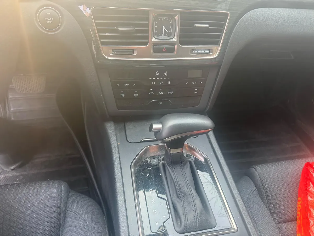 2019 HongQi H7 1.8T 188HP L4 6AT,autocango,china used car exporter,china ev exporter,chinese used car exporter,chinese used ev exporter