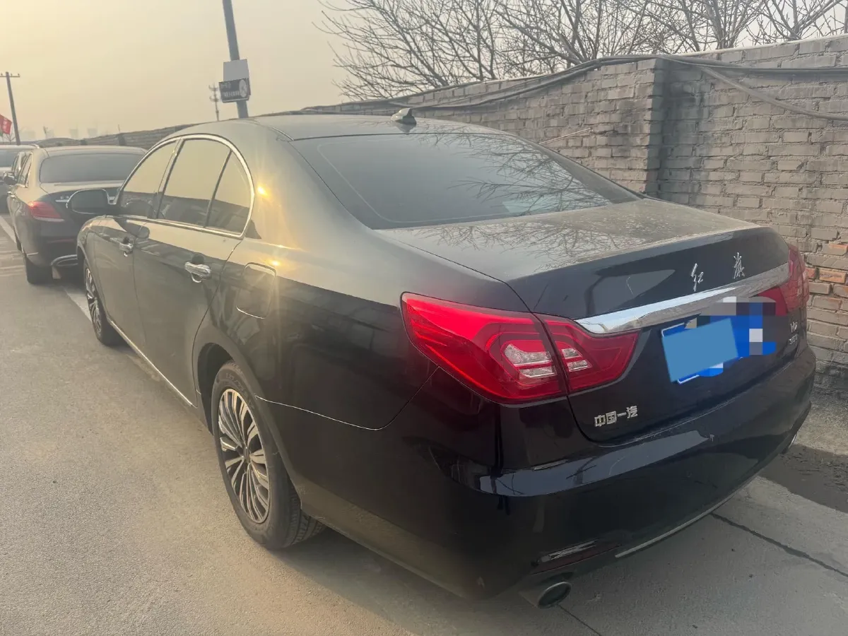 2019 HongQi H7 1.8T 188HP L4 6AT,autocango,china used car exporter,china ev exporter,chinese used car exporter,chinese used ev exporter