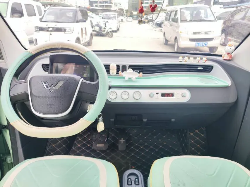 2021 WuLing HongGuang MINI EV BEV 13.9KWH,autocango,china used car exporter,china ev exporter,chinese used car exporter,chinese used ev exporter