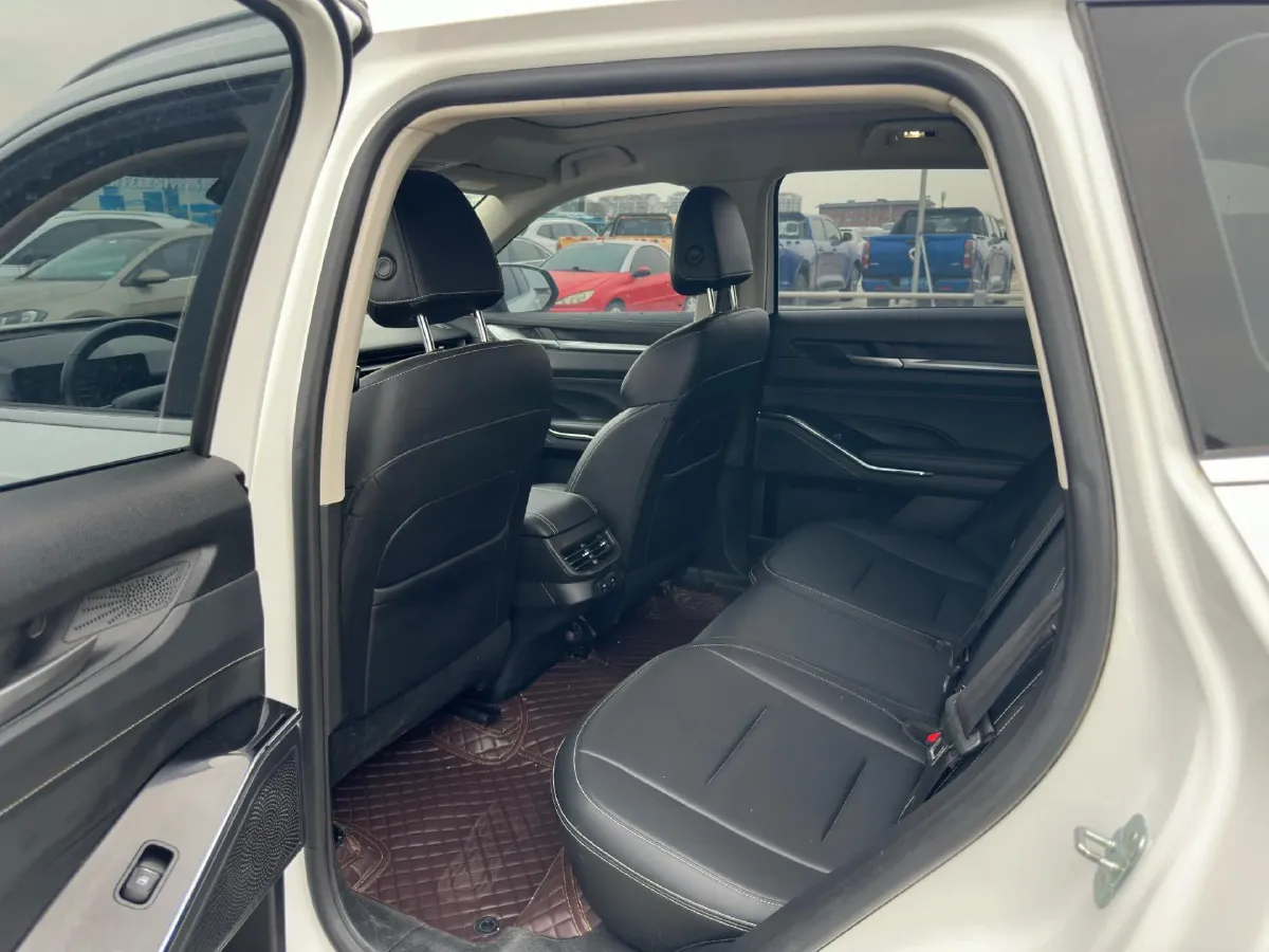 2021 Haval H6 2.0T 211HP L4 7DCT,autocango,china used car exporter,china ev exporter,chinese used car exporter,chinese used ev exporter