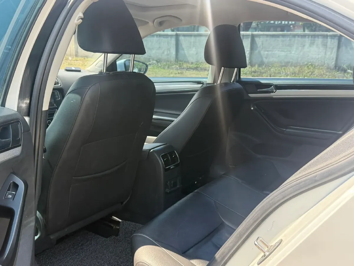 2018 Volkswagen Sagitar 1.2T 110HP L4 7DCT,autocango,china used car exporter,china ev exporter,chinese used car exporter,chinese used ev exporter