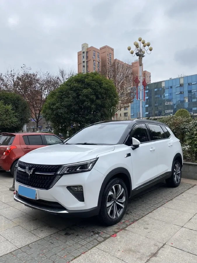 2021 WuLing XingChen 1.5T 147HP L4 CVT,autocango,china used car exporter,china ev exporter,chinese used car exporter,chinese used ev exporter