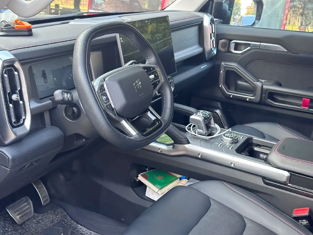 2025 Jetour Traveller 2.0T 254HP L4 8AT,autocango,china used car exporter,china ev exporter,chinese used car exporter,chinese used ev exporter