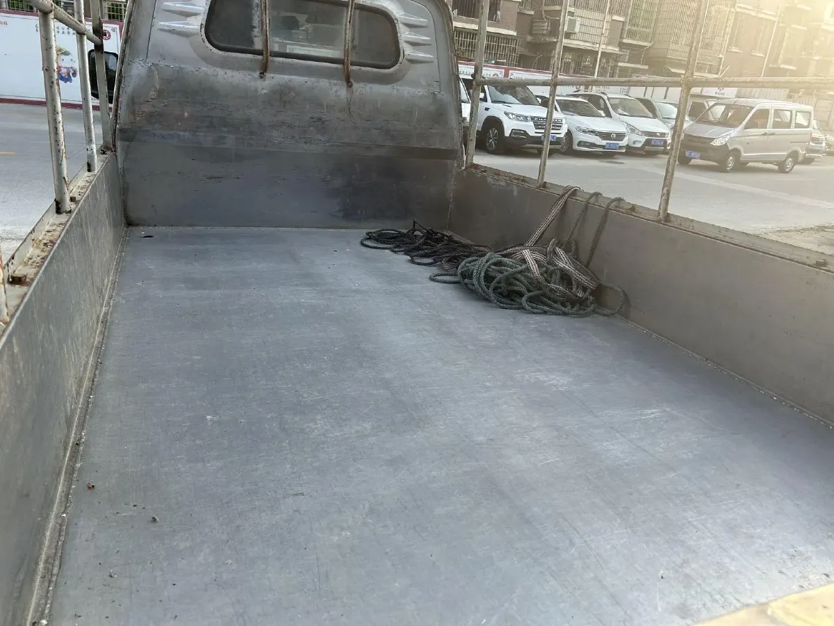 2015 WuLing RongGuang V 1.5L 112HP L4 5MT,autocango,china used car exporter,china ev exporter,chinese used car exporter,chinese used ev exporter