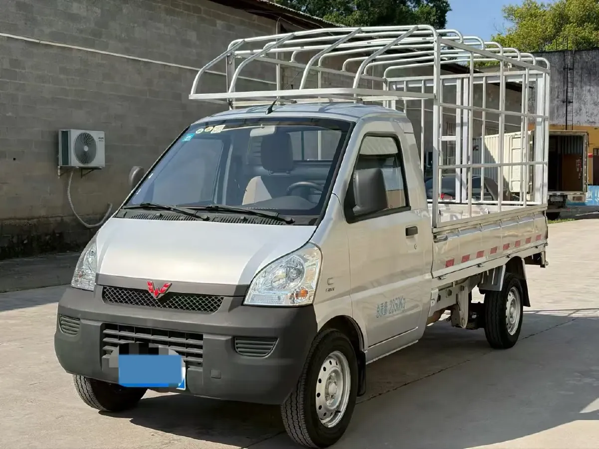2019 WuLing RongGuang Mini Truck 1.5L 107HP L4 5MT,autocango,china used car exporter,china ev exporter,chinese used car exporter,chinese used ev exporter