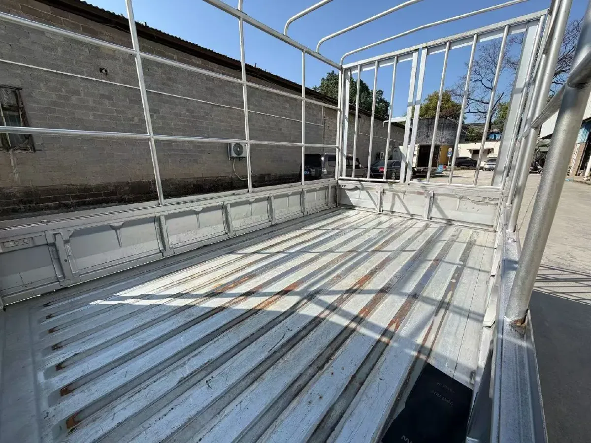 2019 WuLing RongGuang Mini Truck 1.5L 107HP L4 5MT,autocango,china used car exporter,china ev exporter,chinese used car exporter,chinese used ev exporter