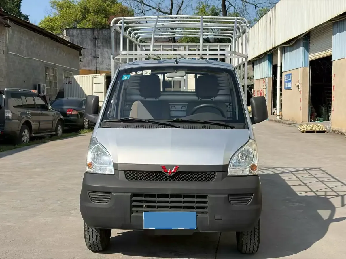 2019 WuLing RongGuang Mini Truck 1.5L 107HP L4 5MT,autocango,china used car exporter,china ev exporter,chinese used car exporter,chinese used ev exporter