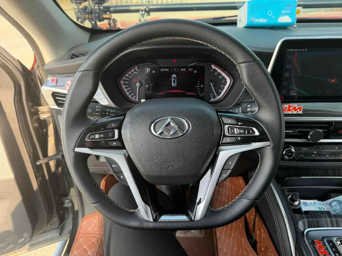 2017 MAXUS D90 2.0T 224HP L4 6AT,autocango,china used car exporter,china ev exporter,chinese used car exporter,chinese used ev exporter