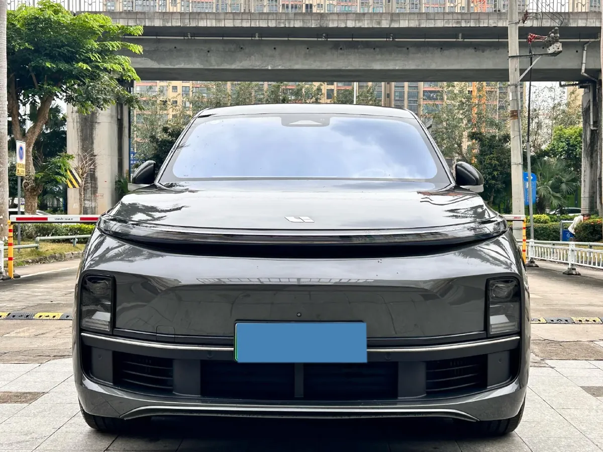 2023 Li L8 Range Extended 154HP REEV 40.9KWH,autocango,china used car exporter,china ev exporter,chinese used car exporter,chinese used ev exporter
