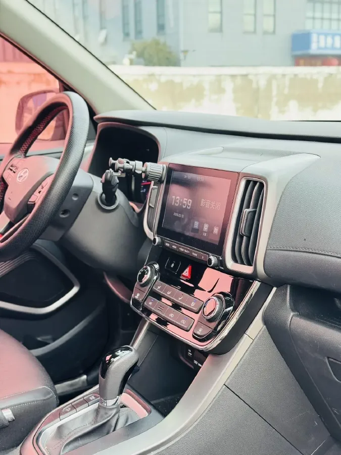 2018 Hyundai ix35 2.0L 160HP L4 6AT,autocango,china used car exporter,china ev exporter,chinese used car exporter,chinese used ev exporter