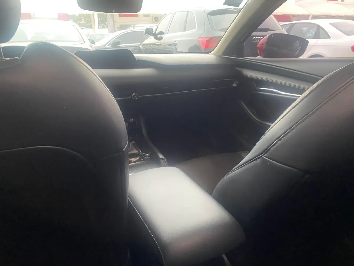 2021 Mazda 3 Axela 2.0L 158HP L4 6AT,autocango,china used car exporter,china ev exporter,chinese used car exporter,chinese used ev exporter