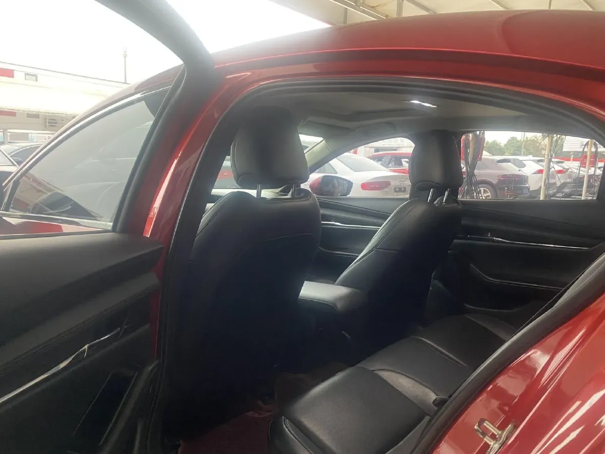 2021 Mazda 3 Axela 2.0L 158HP L4 6AT,autocango,china used car exporter,china ev exporter,chinese used car exporter,chinese used ev exporter