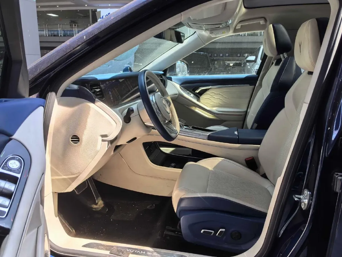 2021 Voyah FREE Range Extended 109HP REEV 33KWH,autocango,china used car exporter,china ev exporter,chinese used car exporter,chinese used ev exporter