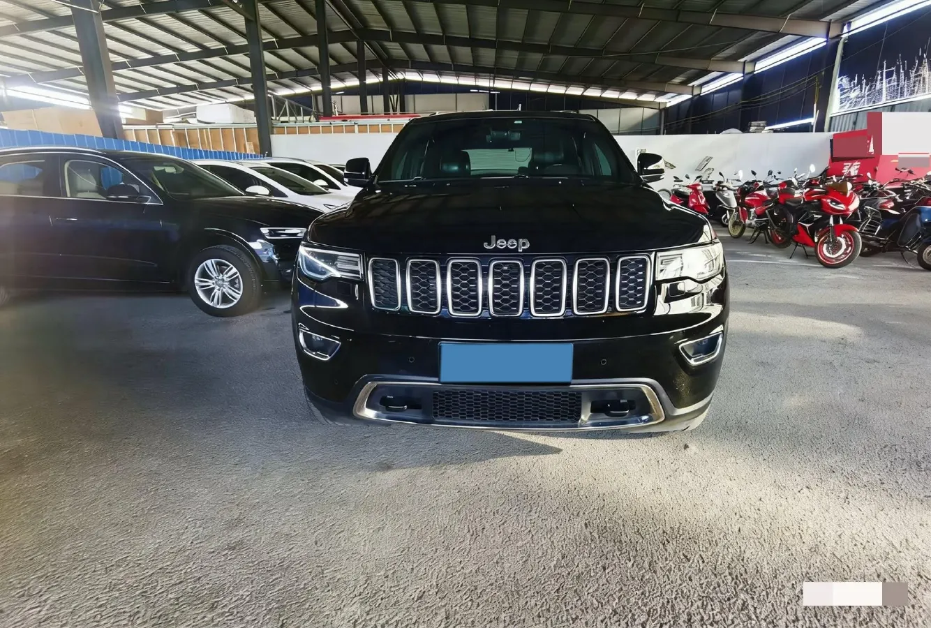 2020 Jeep Grand Cherokee 3.0L 234HP V6 8AT,autocango,china used car exporter,china ev exporter,chinese used car exporter,chinese used ev exporter