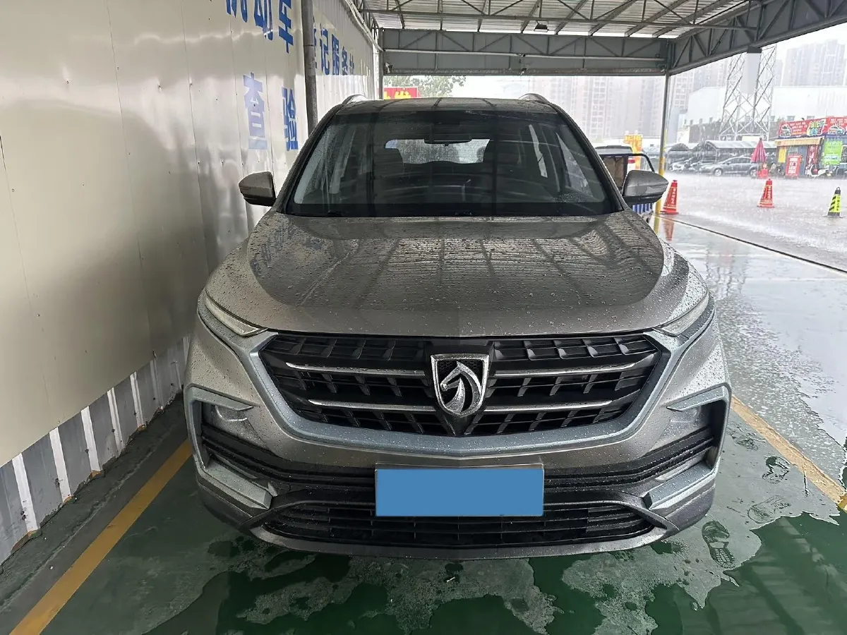 2019 BaoJun 530 1.5T 151HP L4 CVT,autocango,china used car exporter,china ev exporter,chinese used car exporter,chinese used ev exporter