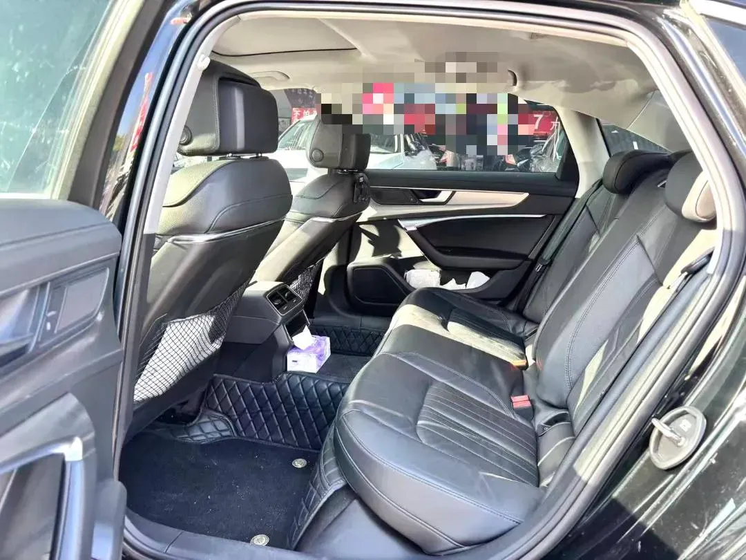 2021 Audi A6L 2.0T 190HP L4 7DCT,autocango,china used car exporter,china ev exporter,chinese used car exporter,chinese used ev exporter