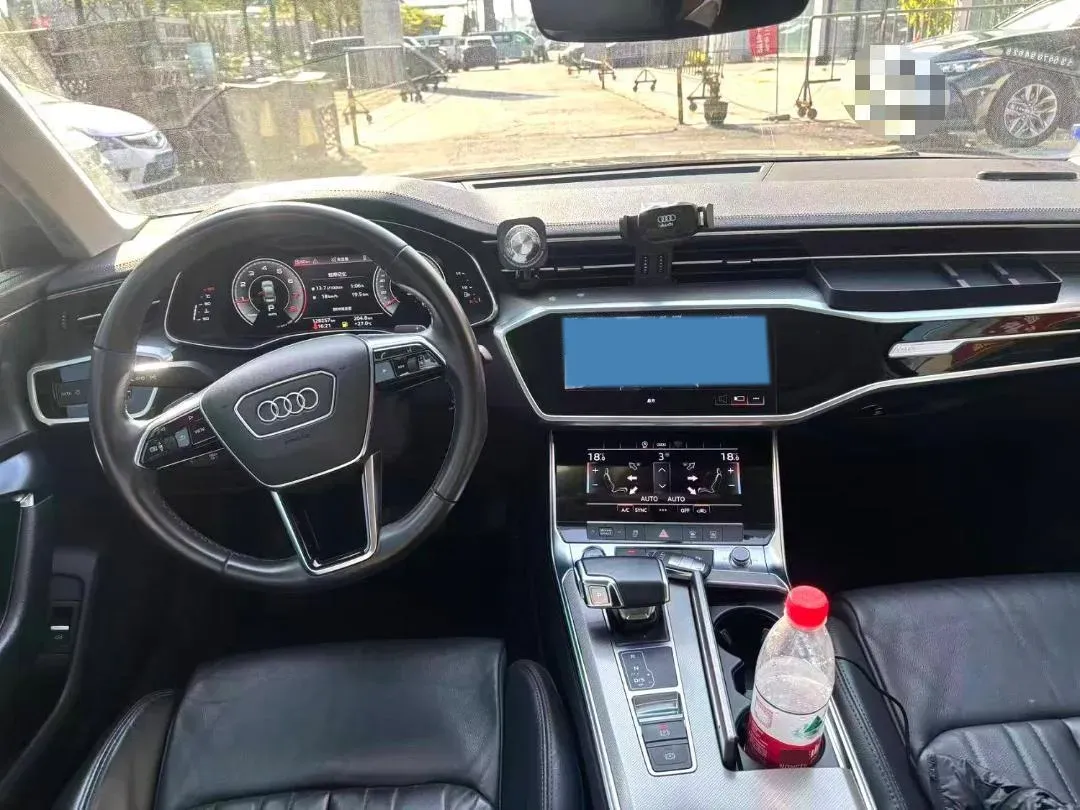 2021 Audi A6L 2.0T 190HP L4 7DCT,autocango,china used car exporter,china ev exporter,chinese used car exporter,chinese used ev exporter