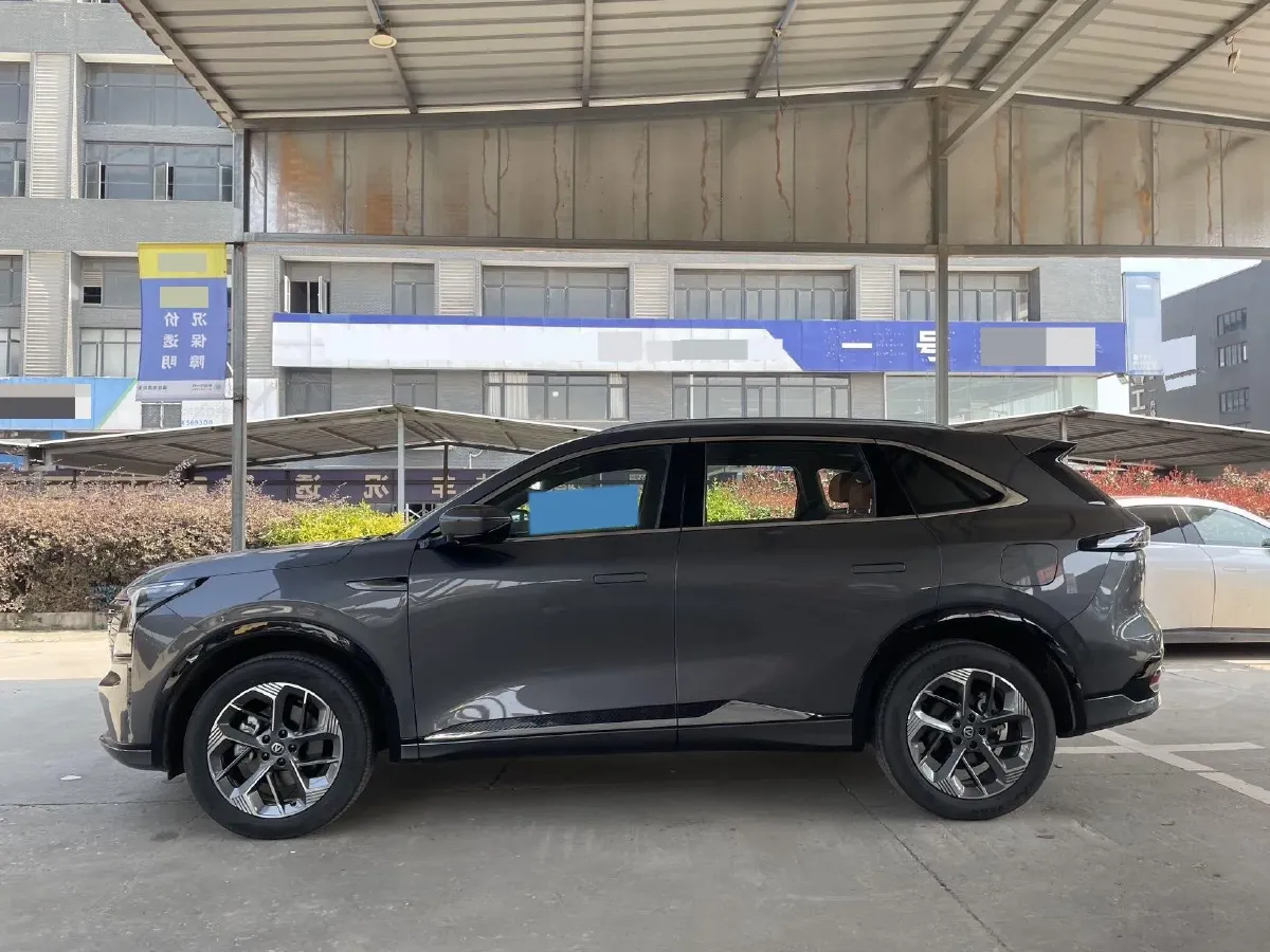 2025 ChangAn CS75 Plus 1.5T 192HP L4 8AT,autocango,china used car exporter,china ev exporter,chinese used car exporter,chinese used ev exporter