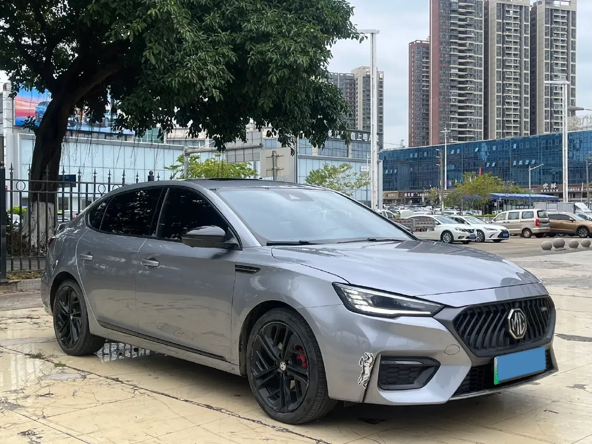 2020 HongQi H5 1.8T 197HP L4 6AT,autocango,china used car exporter,china ev exporter,chinese used car exporter,chinese used ev exporter