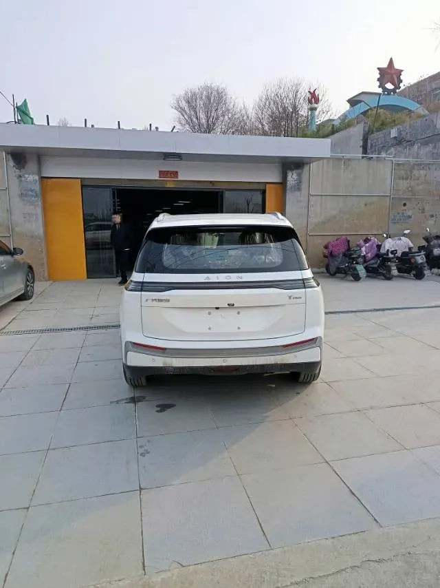 2024 Leapmotor C11 1.5L 95HP L4 REEV 43.74KWH,autocango,china used car exporter,china ev exporter,chinese used car exporter,chinese used ev exporter