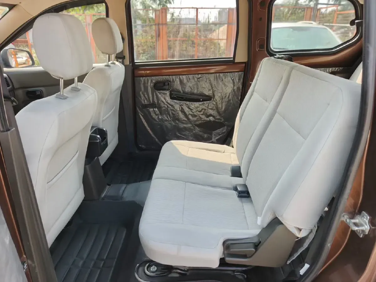 2016 WuLing HongGuang 1.5L 112HP L4 5MT,autocango,china used car exporter,china ev exporter,chinese used car exporter,chinese used ev exporter