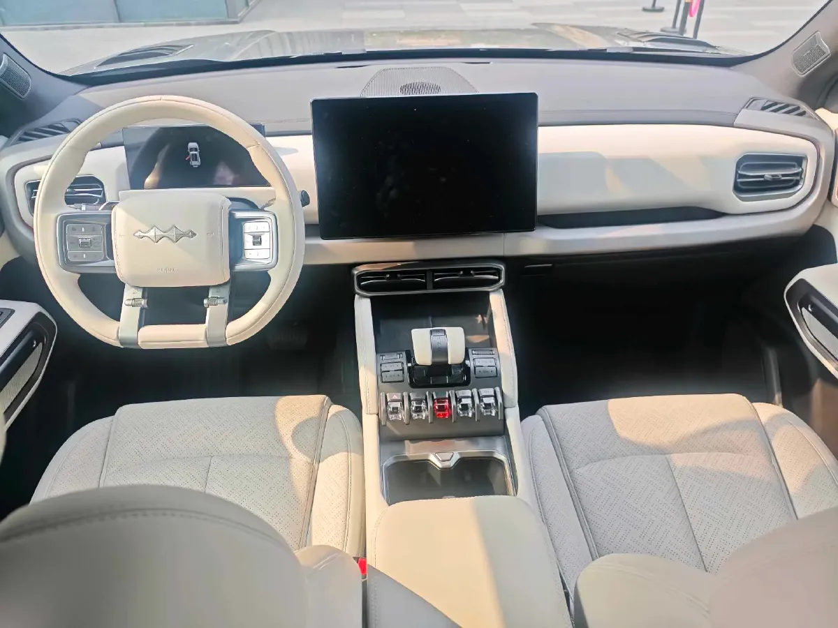 2025 FangChengBao Tai 3 BEV,autocango,china used car exporter,china ev exporter,chinese used car exporter,chinese used ev exporter