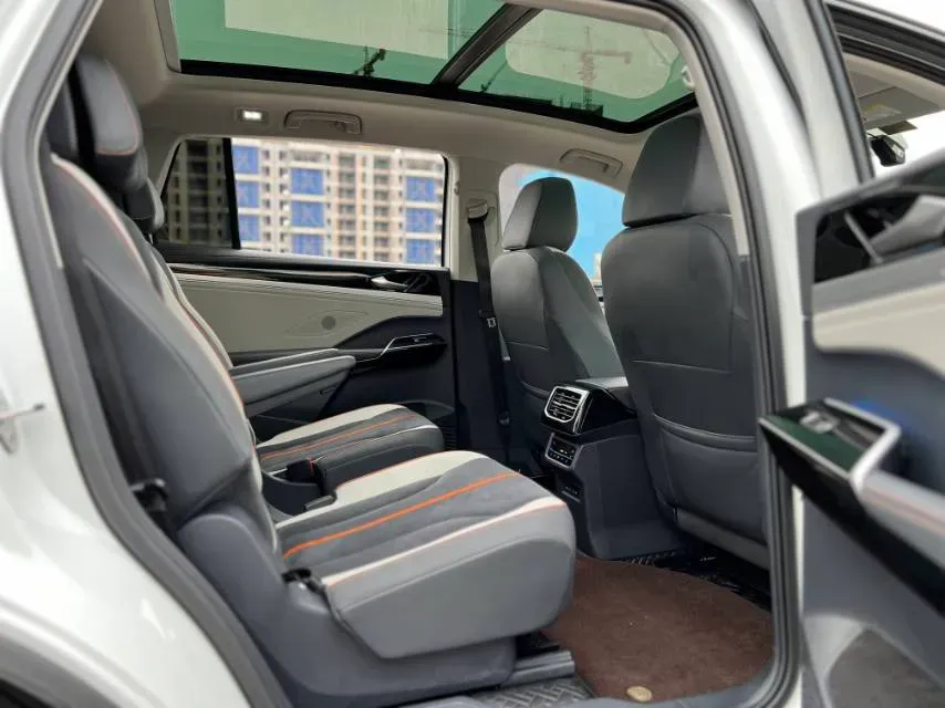 2022 Volkswagen ID.6 Crozz BEV 84.8KWH,autocango,china used car exporter,china ev exporter,chinese used car exporter,chinese used ev exporter