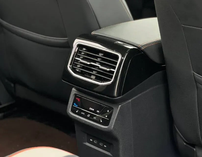 2022 Volkswagen ID.6 Crozz BEV 84.8KWH,autocango,china used car exporter,china ev exporter,chinese used car exporter,chinese used ev exporter