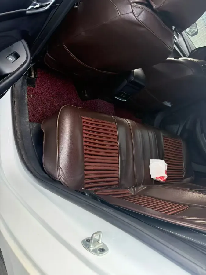 2019 Roewe i5 1.5L 120HP L4 5MT,autocango,china used car exporter,china ev exporter,chinese used car exporter,chinese used ev exporter