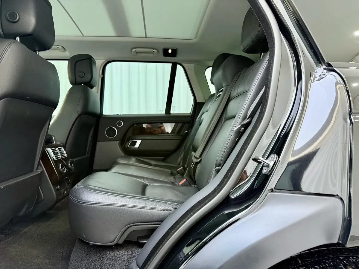 2021 Land Rover Range Rover 3.0T 360HP L6 8AT,autocango,china used car exporter,china ev exporter,chinese used car exporter,chinese used ev exporter